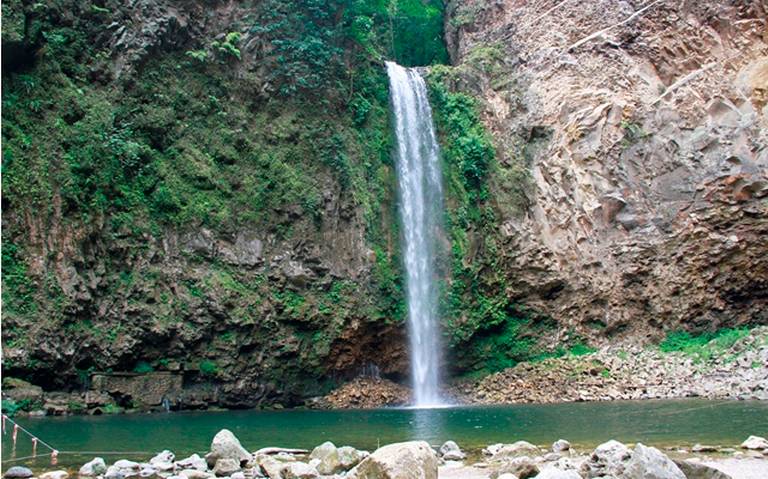 Cascada Velo de Novia - GAD Municipal de Zamora