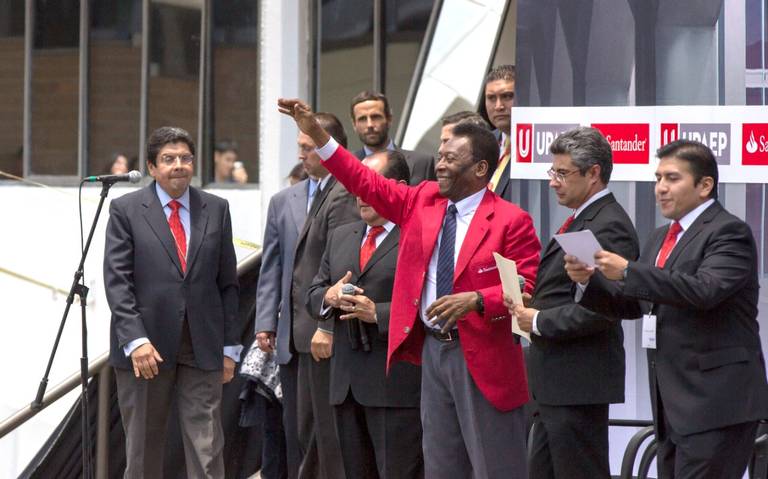 Pelé causó furor en Puebla, la UPAEP recuerda su visita en 2014 - El Sol de  Puebla | Noticias Locales, Policiacas, sobre México, Puebla y el Mundo