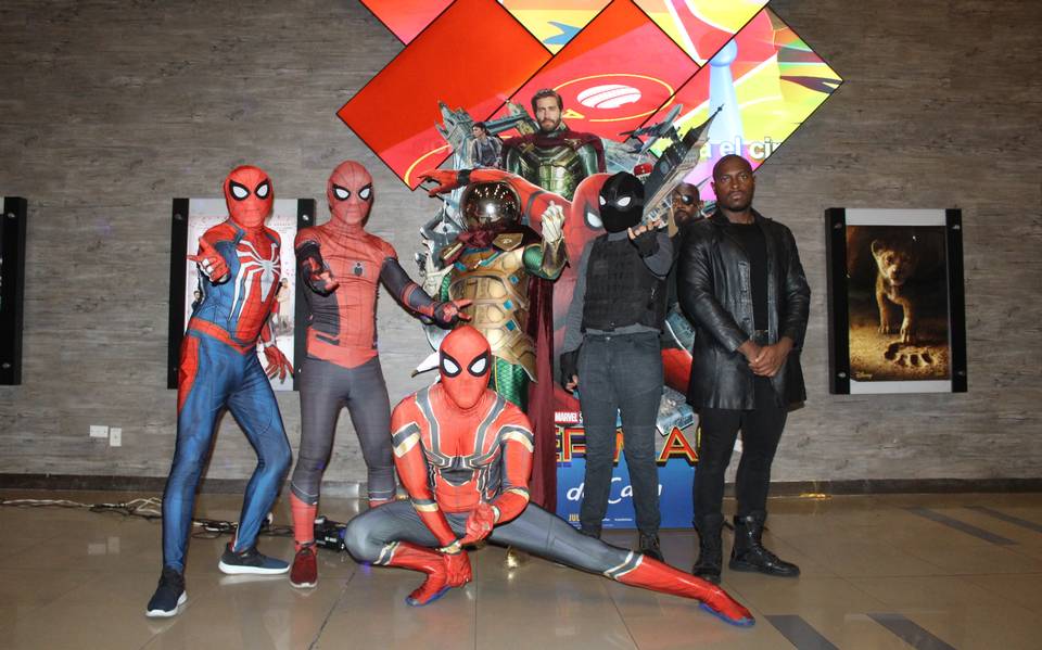 Locos por Spiderman, cosplayers llegan a la premier de Lejos de Casa - El  Sol de Puebla | Noticias Locales, Policiacas, sobre México, Puebla y el  Mundo