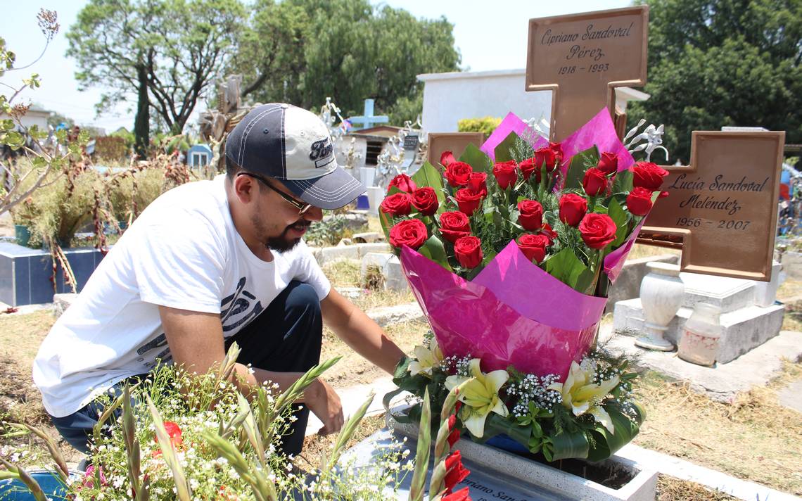 Hasta en 400 pesos venden arreglos florales por el 10 de Mayo dia de las  madres panteones de puebla - El Sol de Puebla | Noticias Locales,  Policiacas, sobre México, Puebla y el Mundo