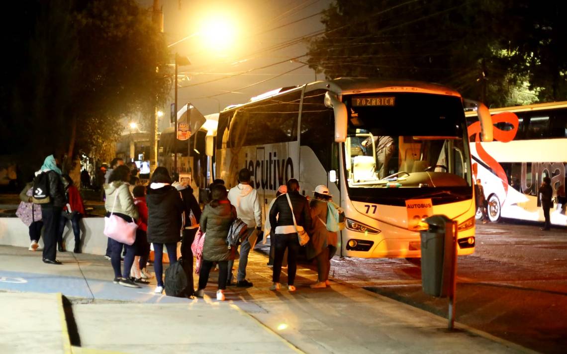 Decenas de camiones salen de Puebla para unirse a marcha de AMLO - El Sol  de Puebla | Noticias Locales, Policiacas, sobre México, Puebla y el Mundo