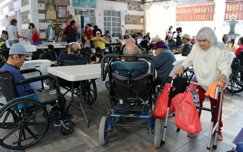Auxilian a un anciano, que no podía moverse, en la provincia soriana