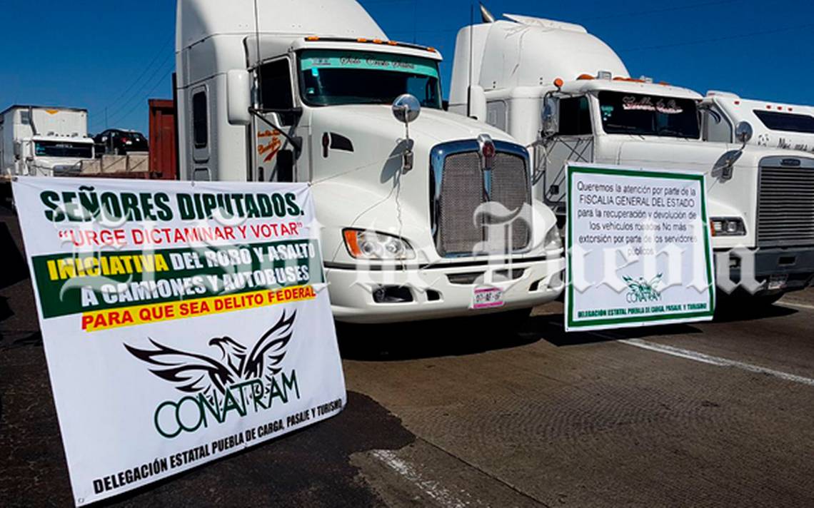 VIDEO] Exigen transportistas freno a los asaltos en carreteras de Puebla -  El Sol de Puebla | Noticias Locales, Policiacas, sobre México, Puebla y el  Mundo