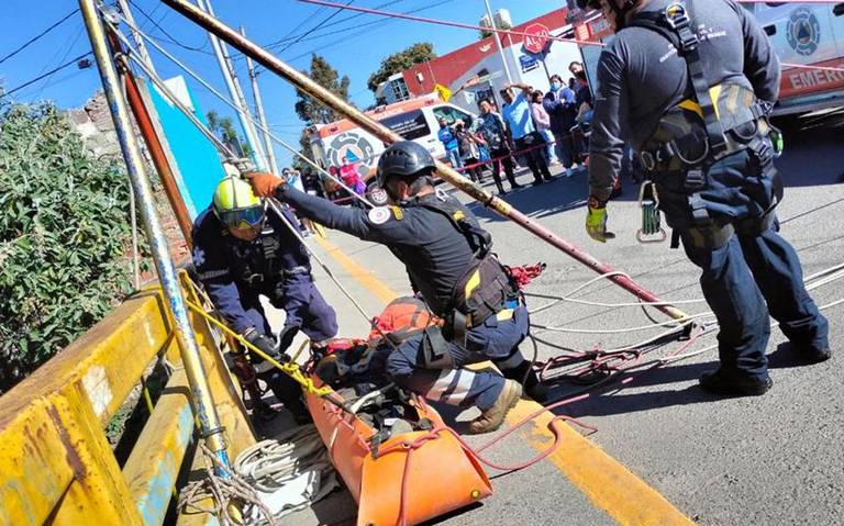 Simulan incendio en Puebla para grabación de la serie del teniente Harina -  El Sol de Puebla