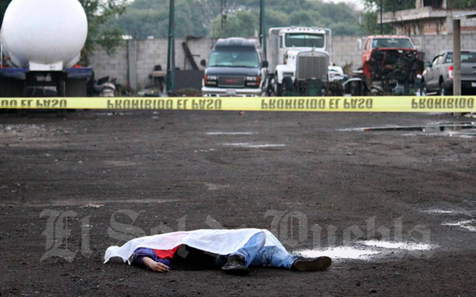 A balazos, muere al tratar de huir de una riña que acabó en balacera en el bar  Bora Bora - El Sol de Puebla | Noticias Locales, Policiacas, sobre México,  Puebla y