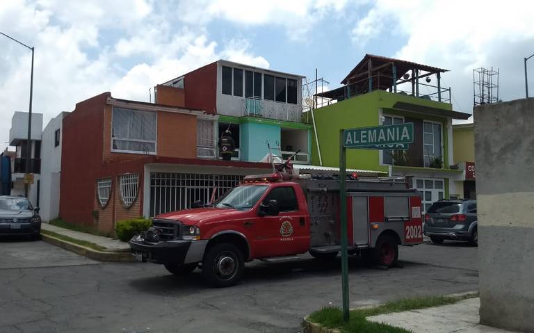 Vídeo] Explota vivienda en Bosques del Pilar, una menor resulta lesionada  Puebla bomberos gas LP fraccionamiento explota Casa - El Sol de Puebla |  Noticias Locales, Policiacas, sobre México, Puebla y el Mundo